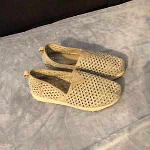 Size 9 bobs studded wedges